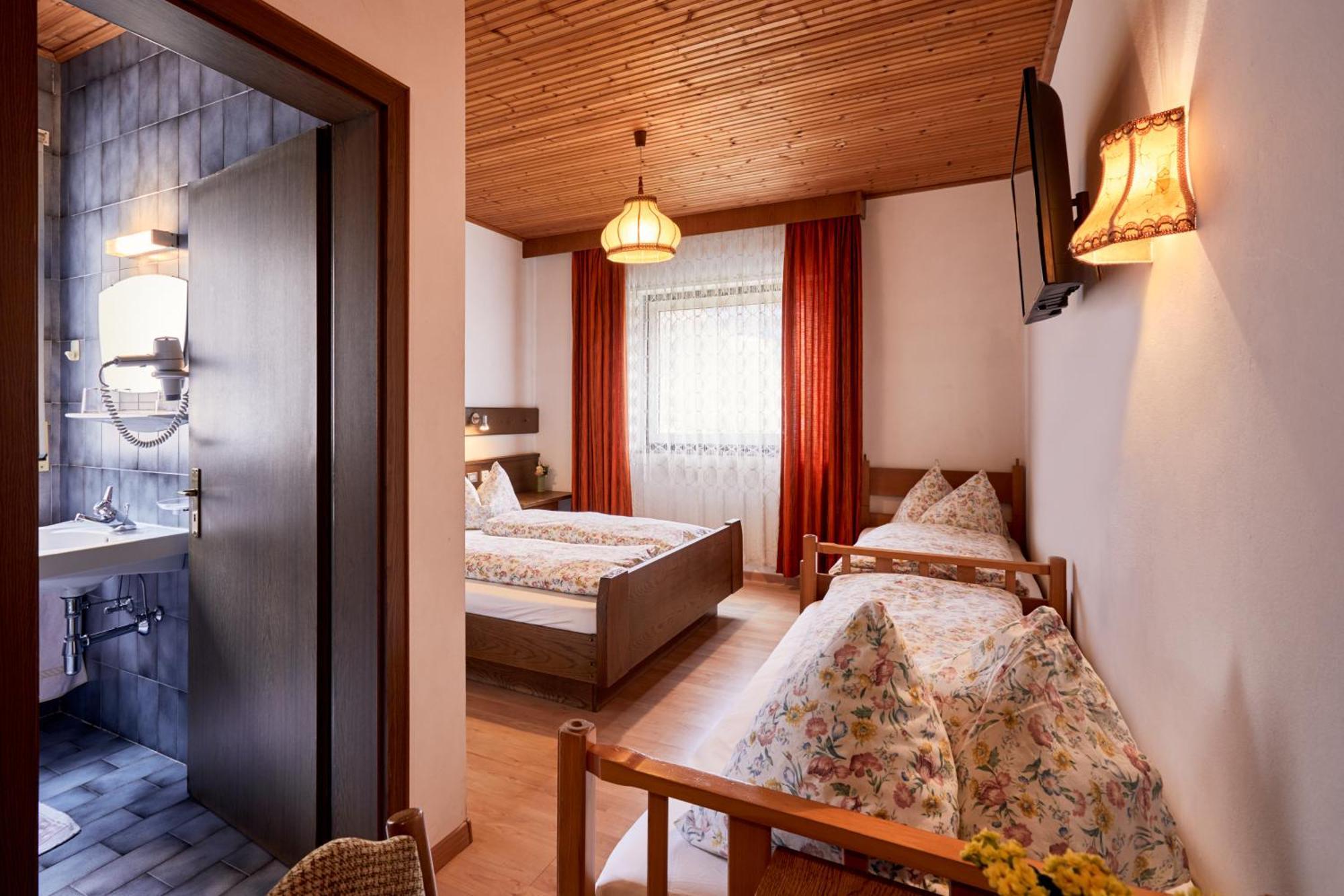Ferienpension Zummuellerhof Natz-Schabs Quarto foto